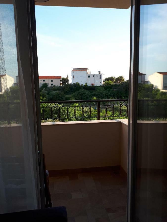 Apartment Eni With Garage Parking Split Luaran gambar