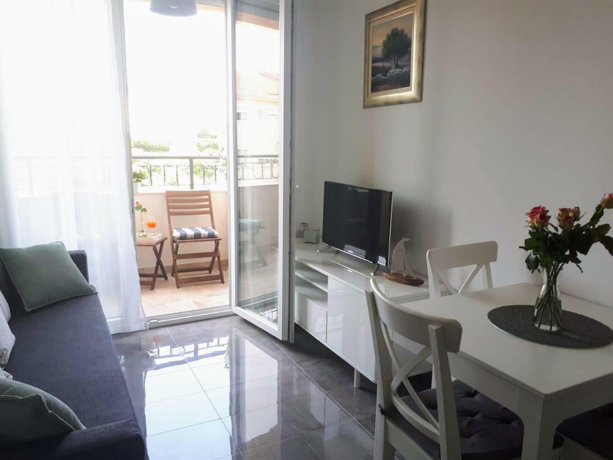 Apartment Eni With Garage Parking Split Luaran gambar