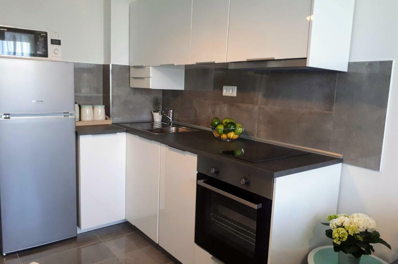 Apartment Eni With Garage Parking Split Luaran gambar